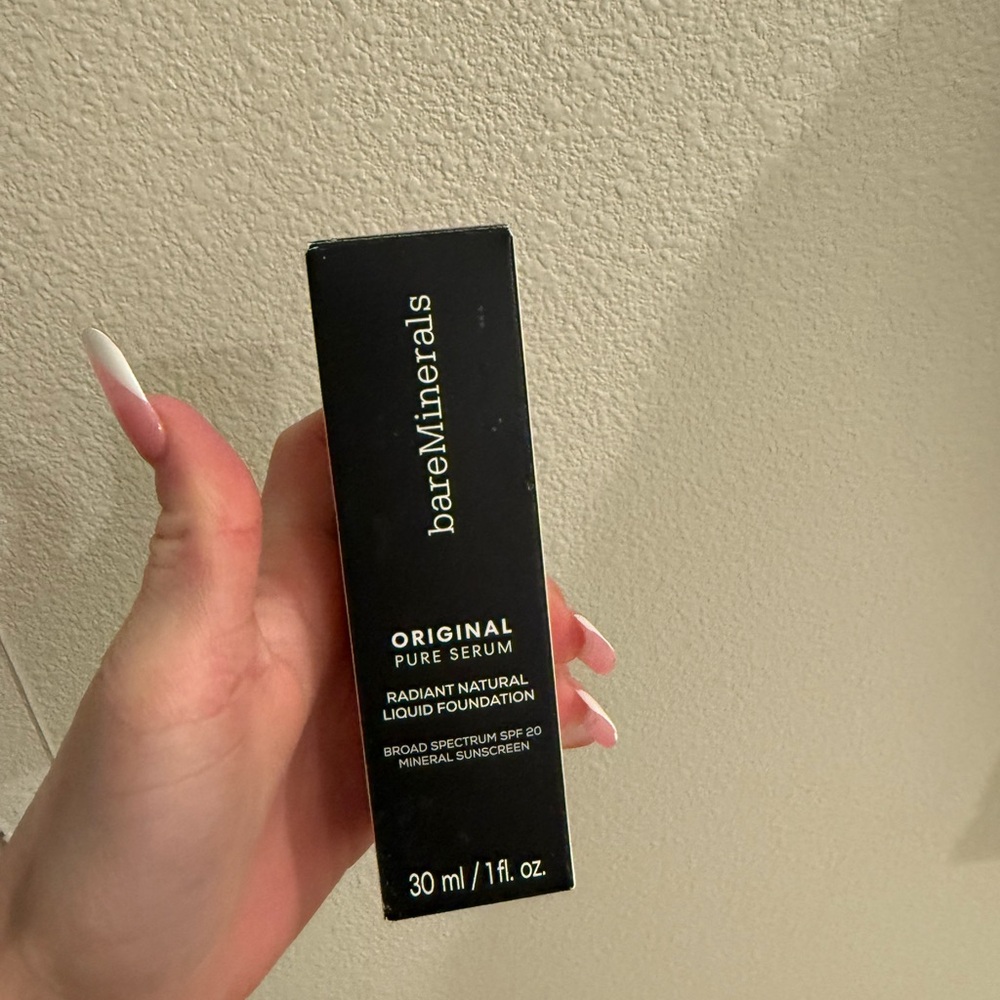Bare minerals foundation